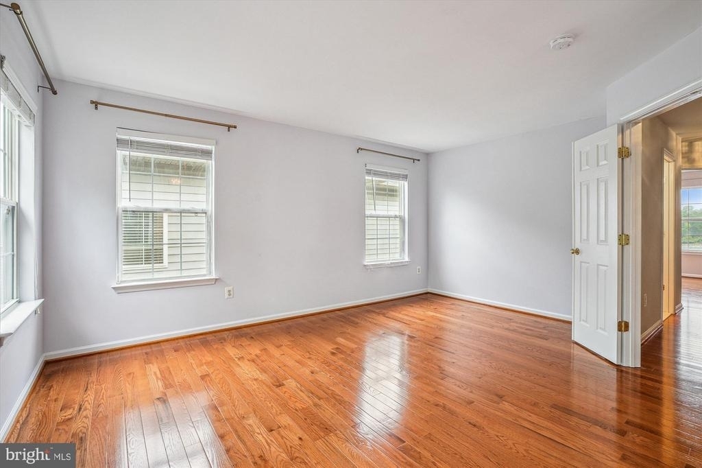 9305 Sumner Lake Boulevard - Photo 18
