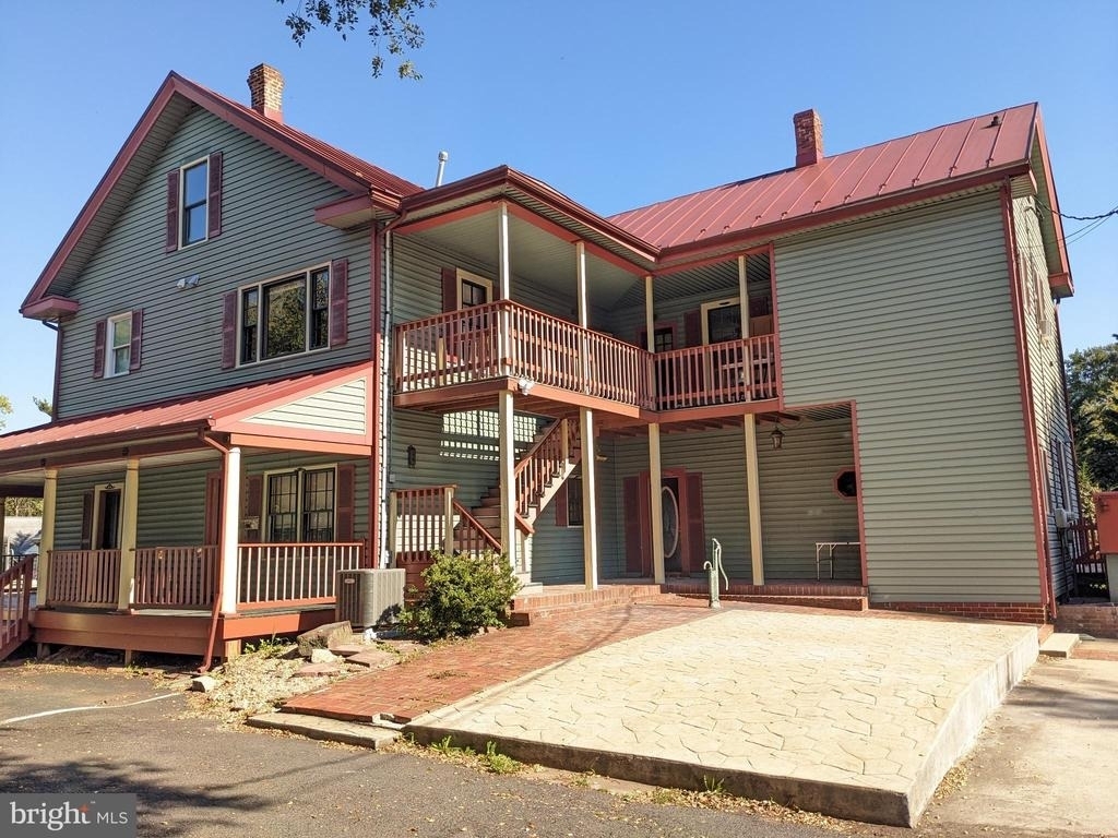 9014 Sudley Road - Photo 4