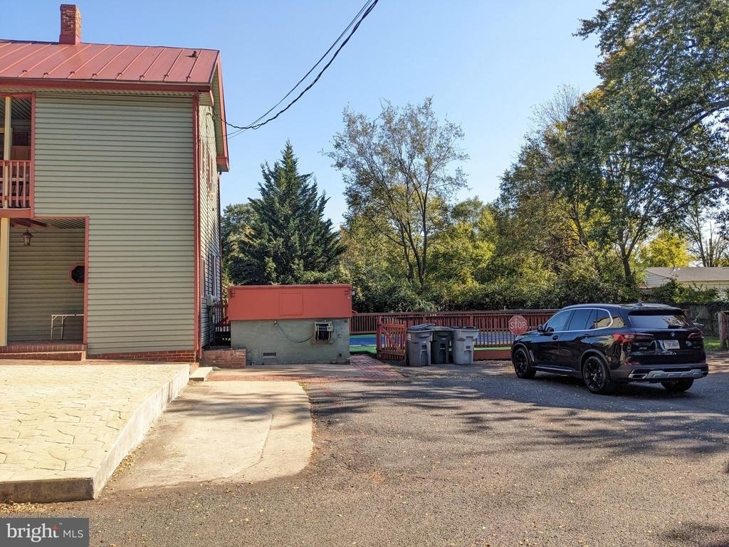 9014 Sudley Road - Photo 3