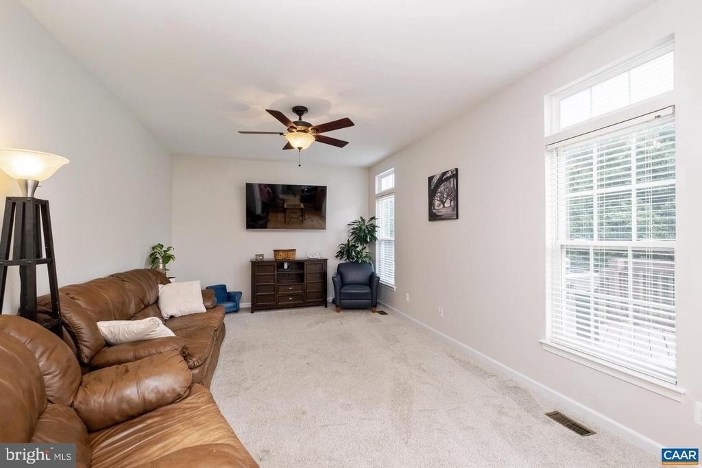 662 Holly Hill Dr - Photo 7