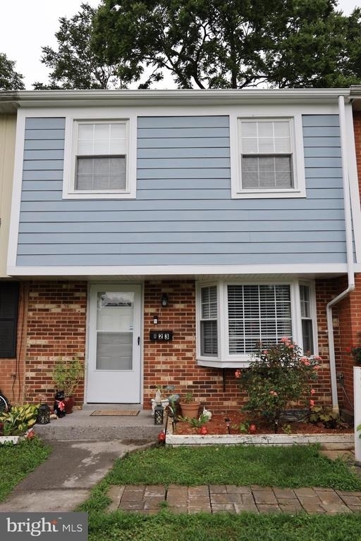 123 Cameron Street - Photo 0