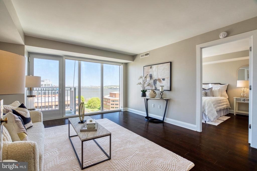 925 N Fairfax Street - Photo 11