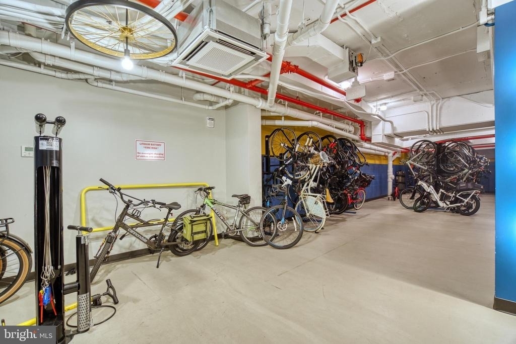 925 N Fairfax Street - Photo 36