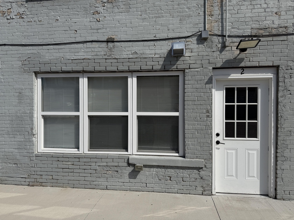 138 Fulton Street E - Photo 0