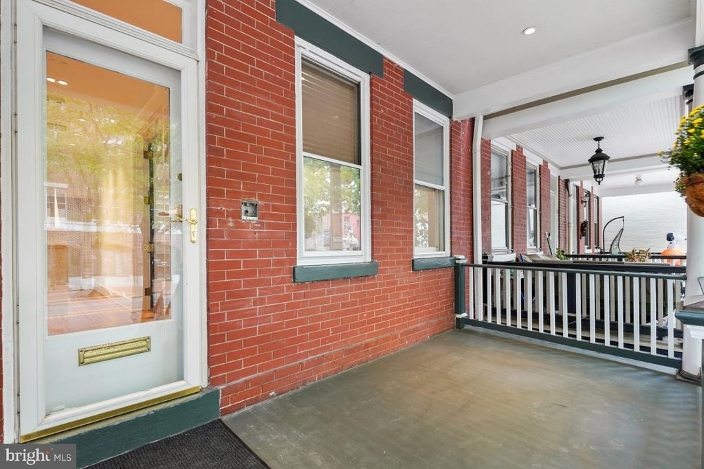 1411 King Street - Photo 2
