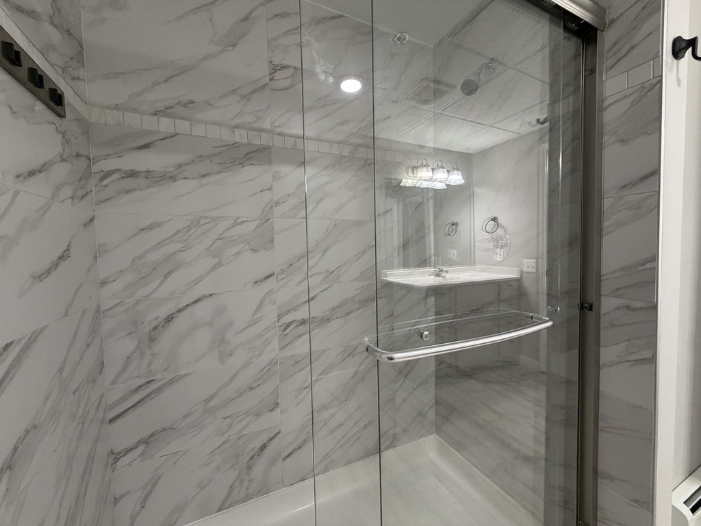 138 Fulton Street E - Photo 8