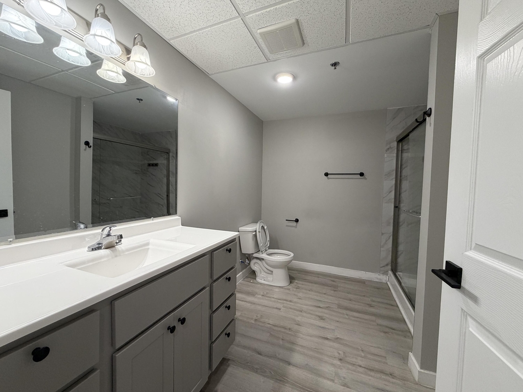 138 Fulton Street E - Photo 7