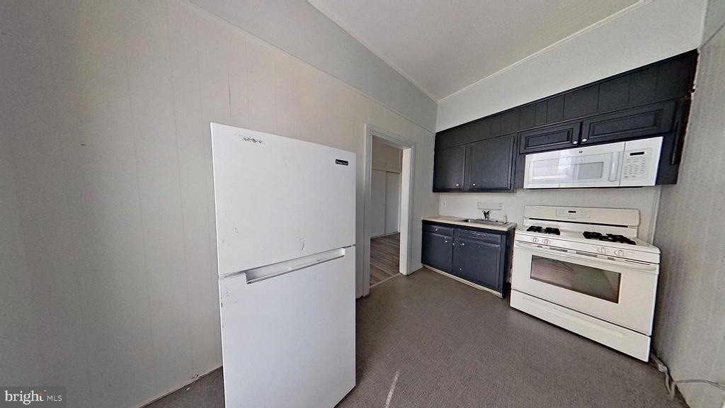 347 S George Street - Photo 3