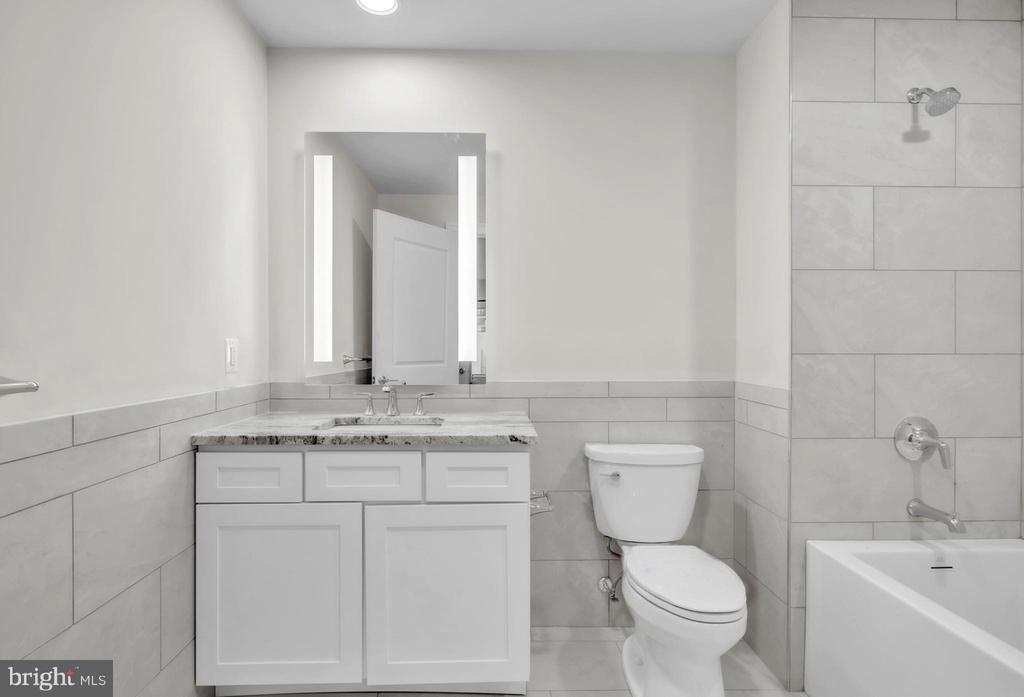 1801 Market Street - Photo 9