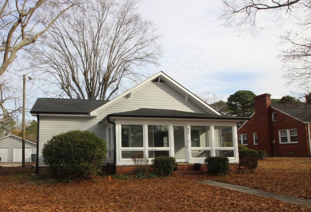 212 N Main Street - Photo 0