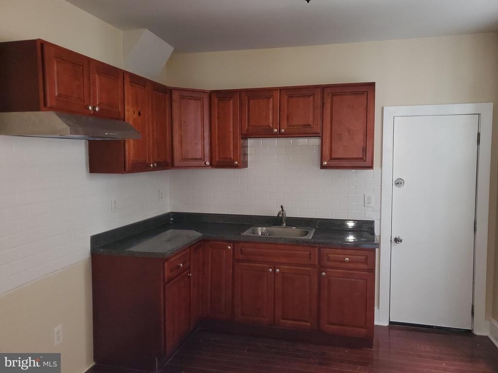 3050 Memphis Street - Photo 2