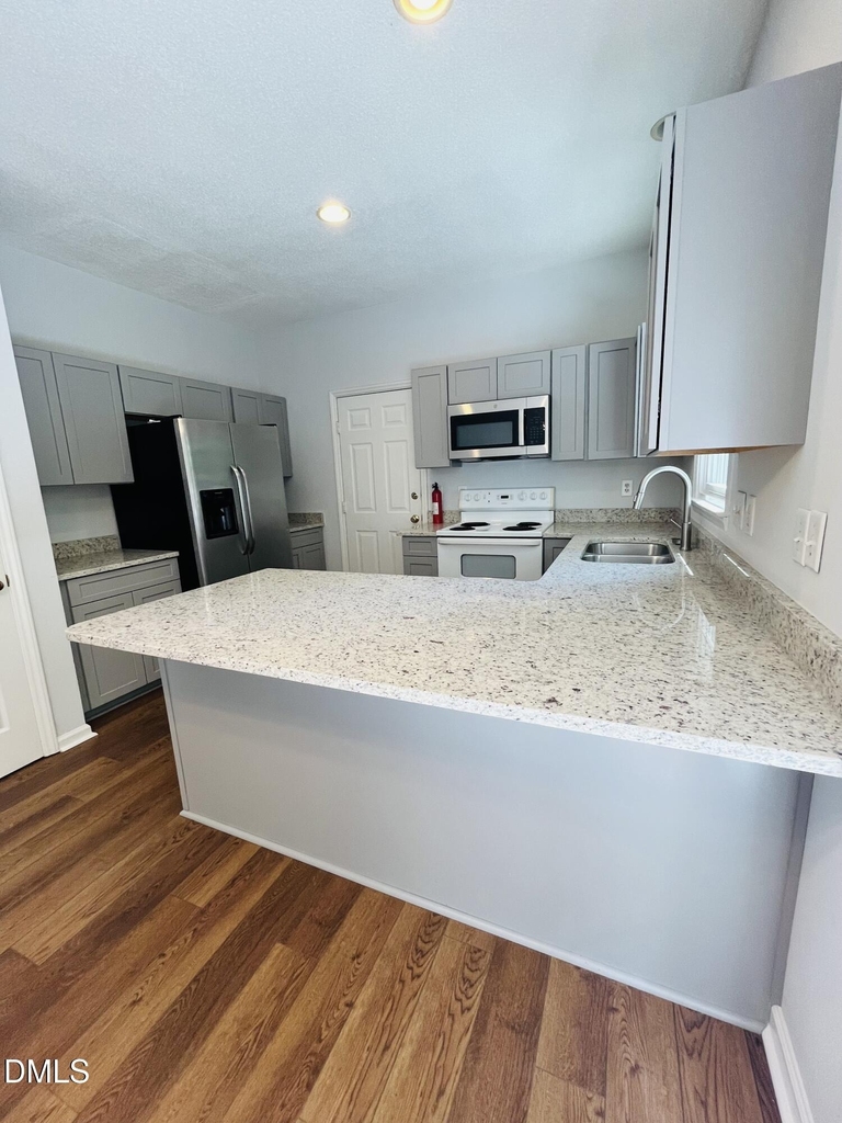 504 Quest Ridge Drive - Photo 3