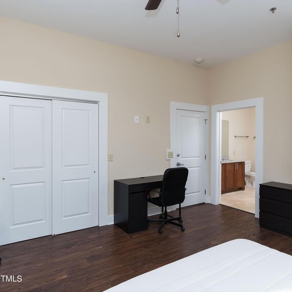 105 Friendly Drive - Photo 1