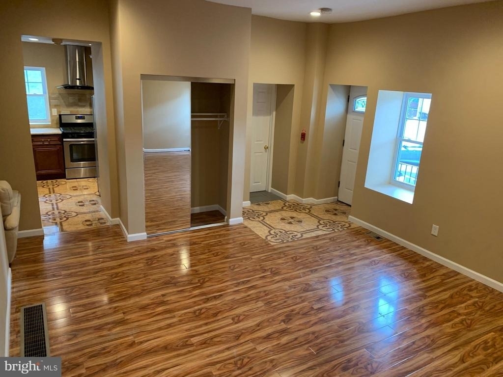 3350 Conrad Street - Photo 3