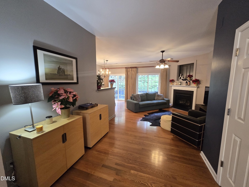202 Storemont Way - Photo 4