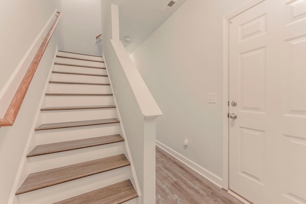 713 Samuel Cary Drive - Photo 3