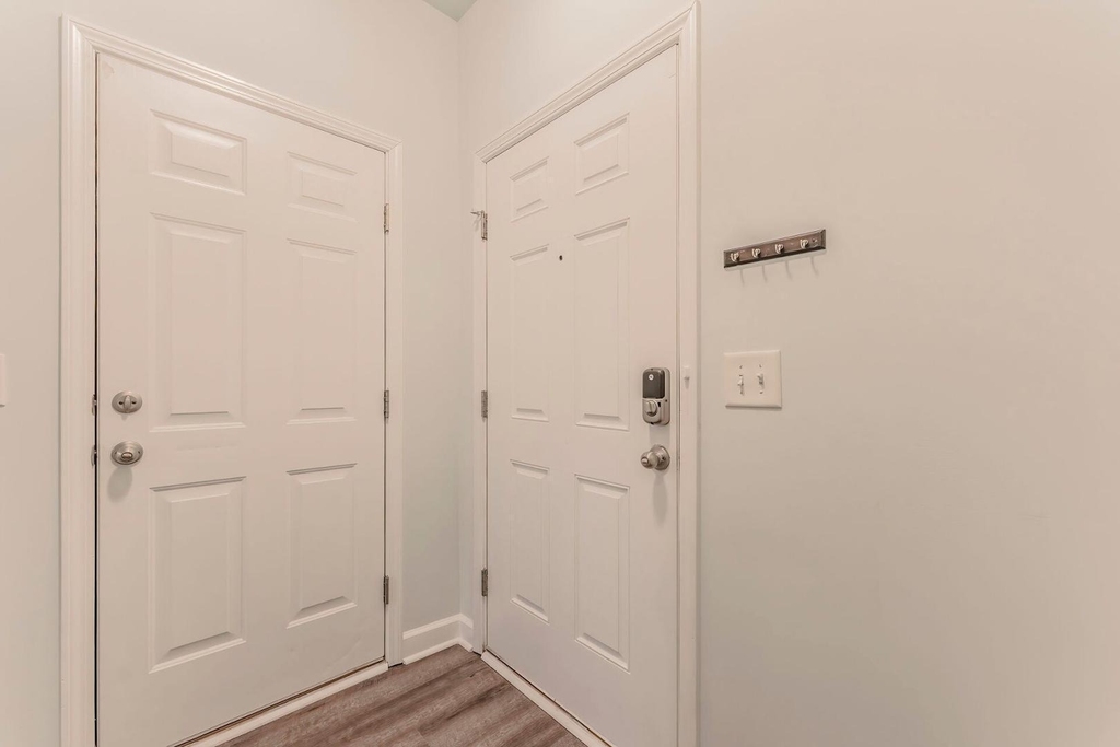 713 Samuel Cary Drive - Photo 2