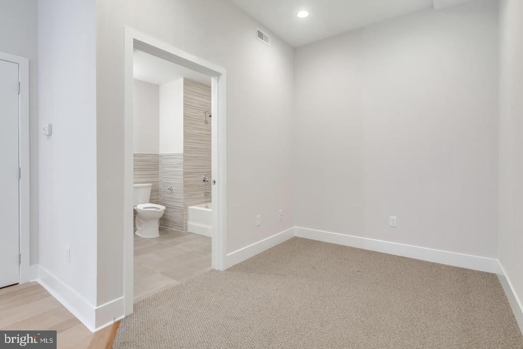 514 South Street - Photo 3