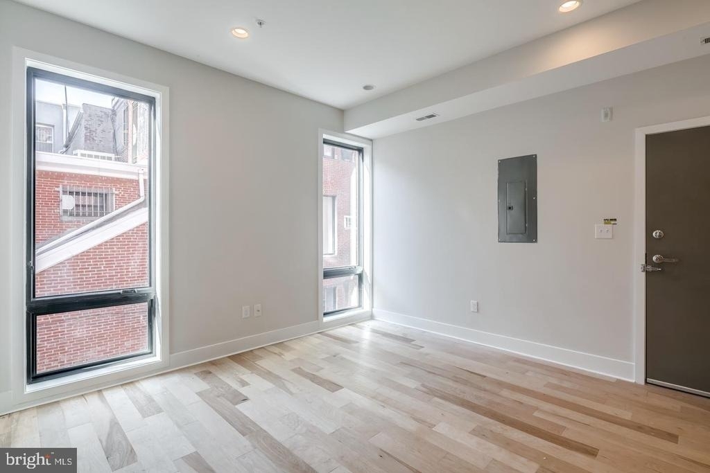 514 South Street - Photo 2