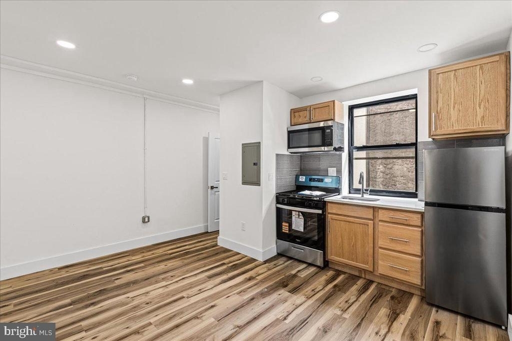 1222 Chancellor Street - Photo 1