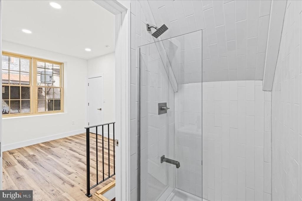 1222 Chancellor Street - Photo 5