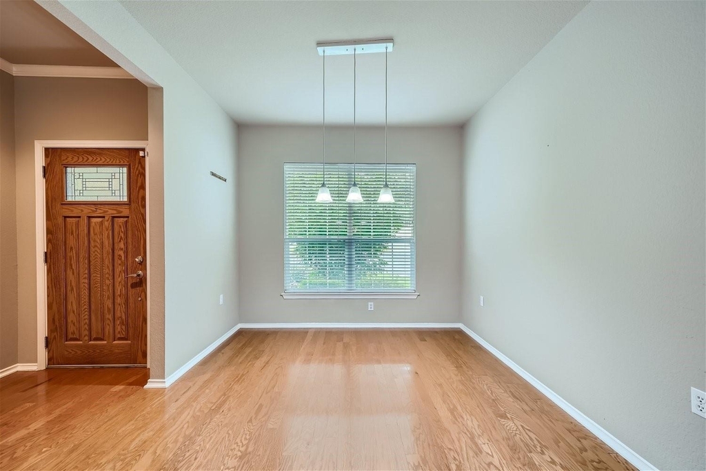 120 Muir Ct - Photo 8