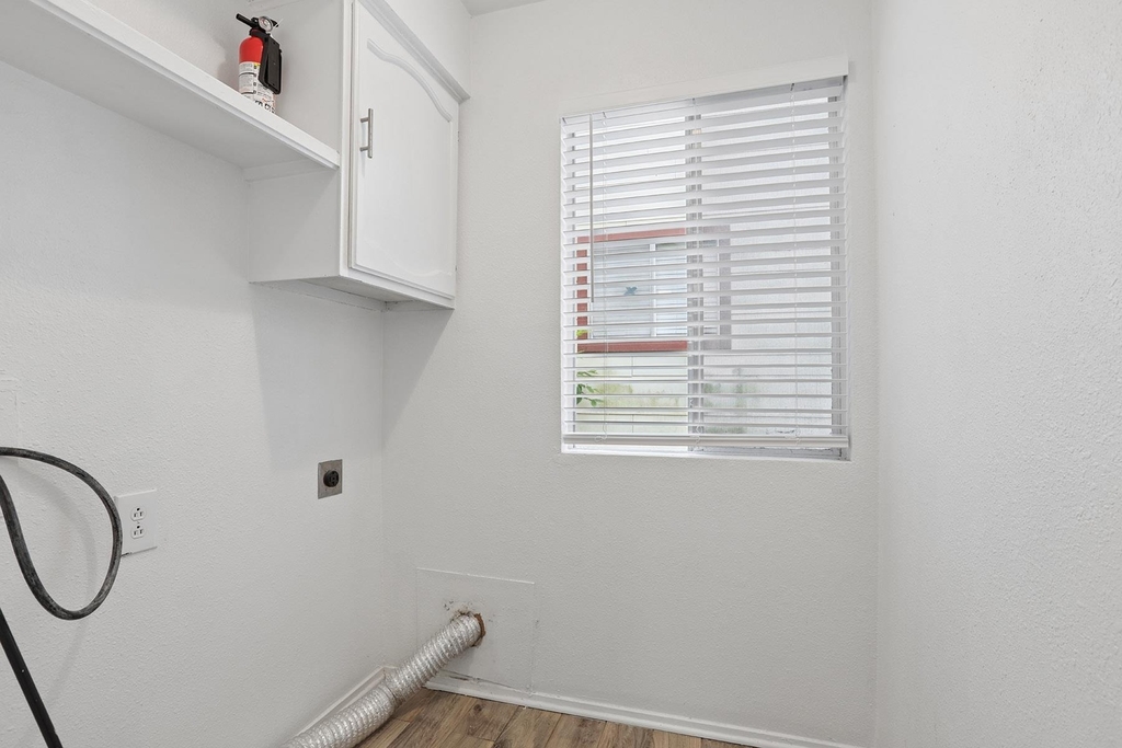 6803 Woodhue Dr - Photo 6