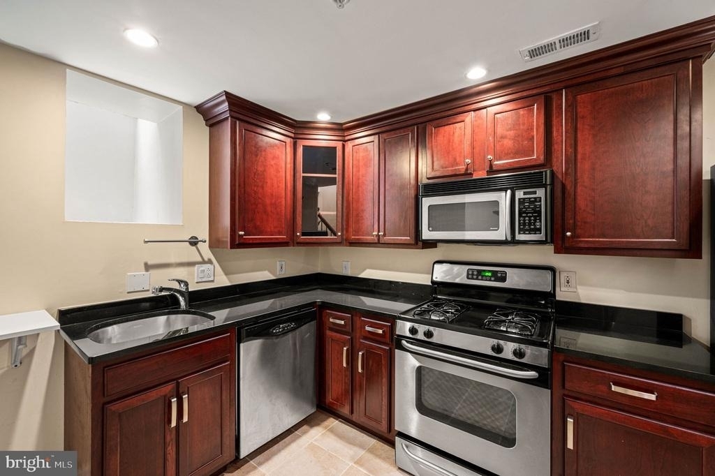 1027 N 4th Street - Photo 3