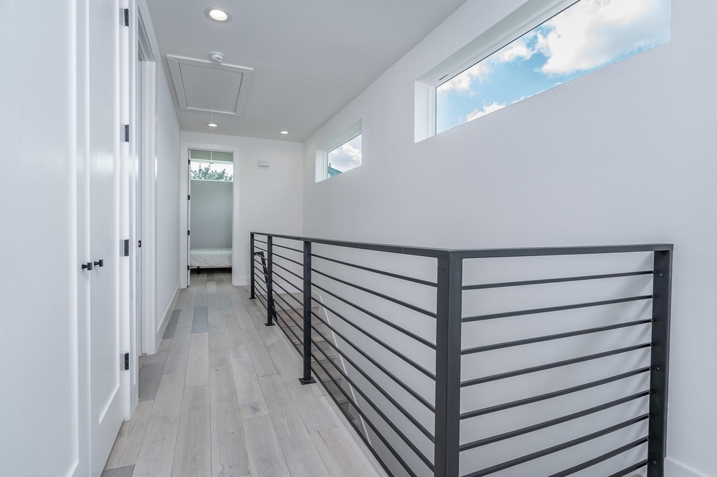 1419 Montopolis Dr - Photo 19