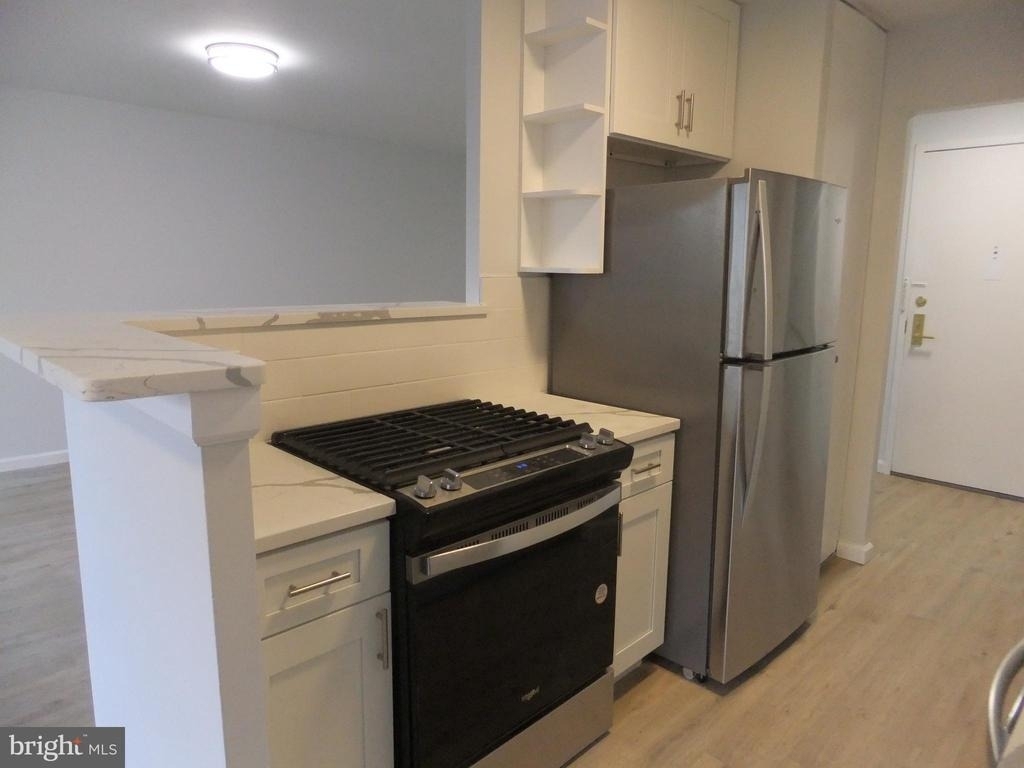 1640 Oakwood Drive - Photo 9