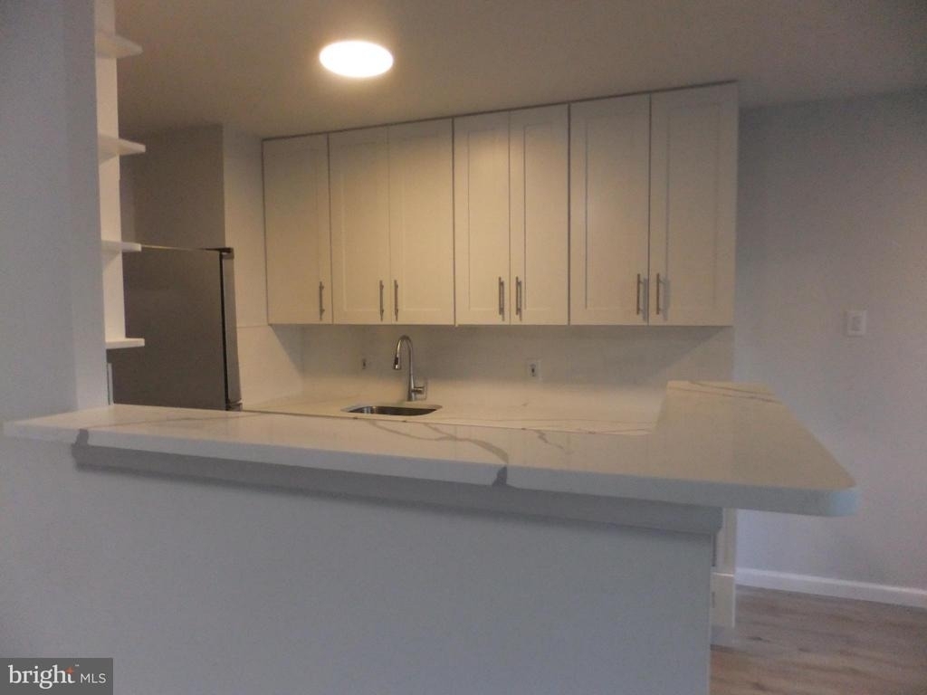 1640 Oakwood Drive - Photo 4