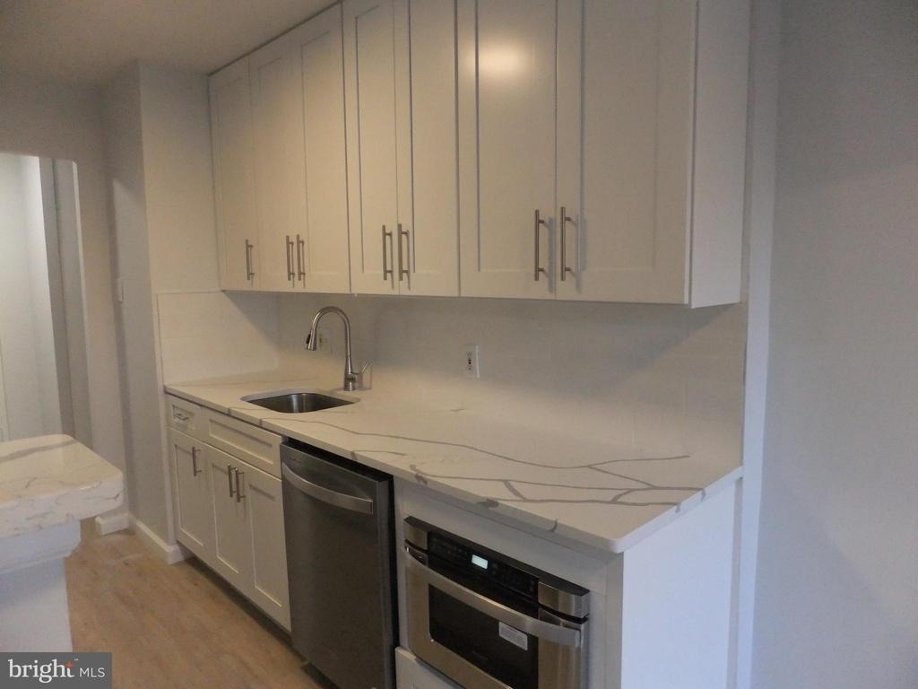 1640 Oakwood Drive - Photo 10