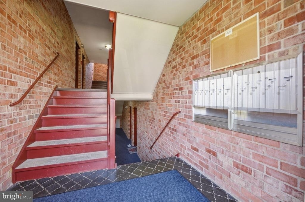 1207 Colony Court - Photo 8