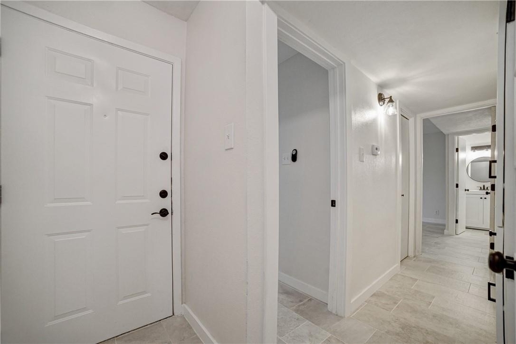 2600 Penny Ln - Photo 0