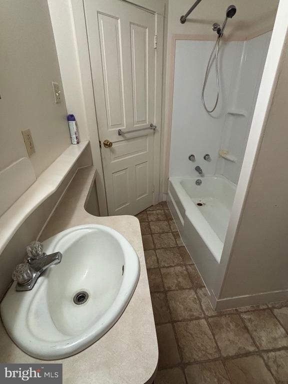 976 W Main Street - Photo 9