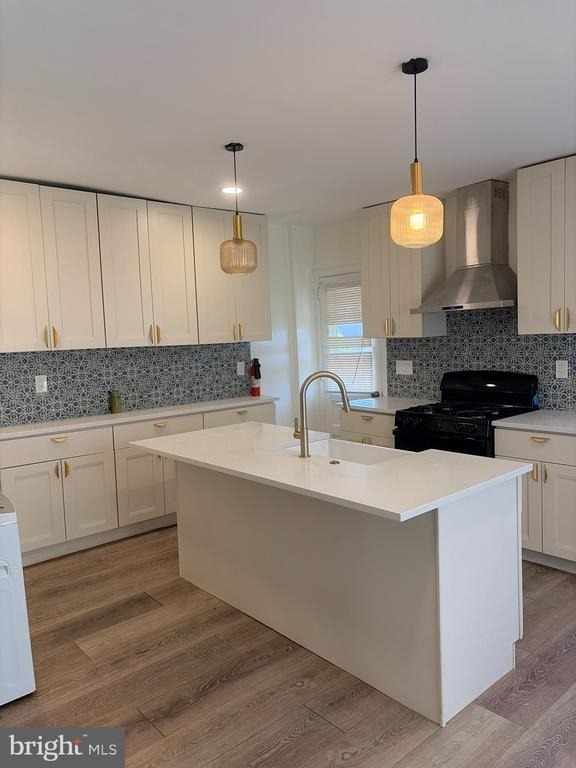60 W Broadway Avenue - Photo 1