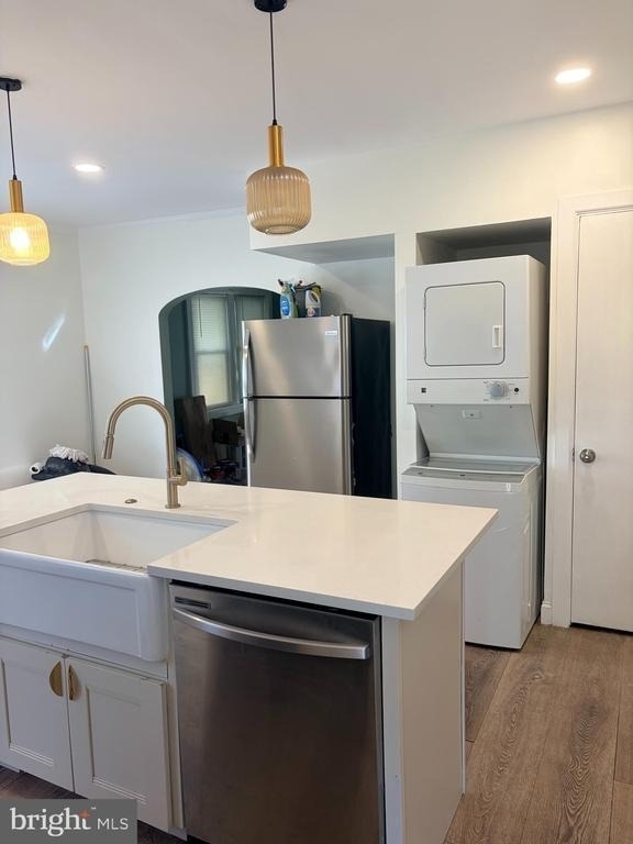60 W Broadway Avenue - Photo 2