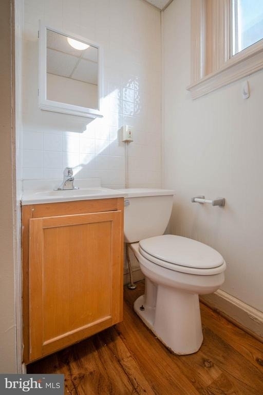 126 W Market - Photo 3