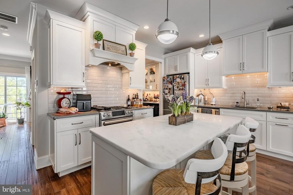 23 Central Avenue - Photo 7