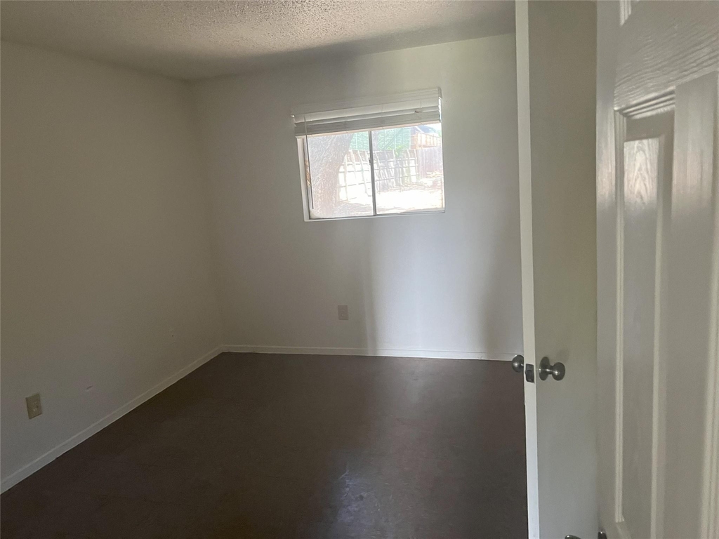 1820 Wooten Park Dr - Photo 9