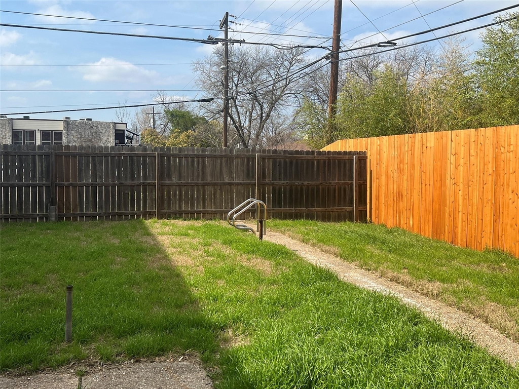 1820 Wooten Park Dr - Photo 15