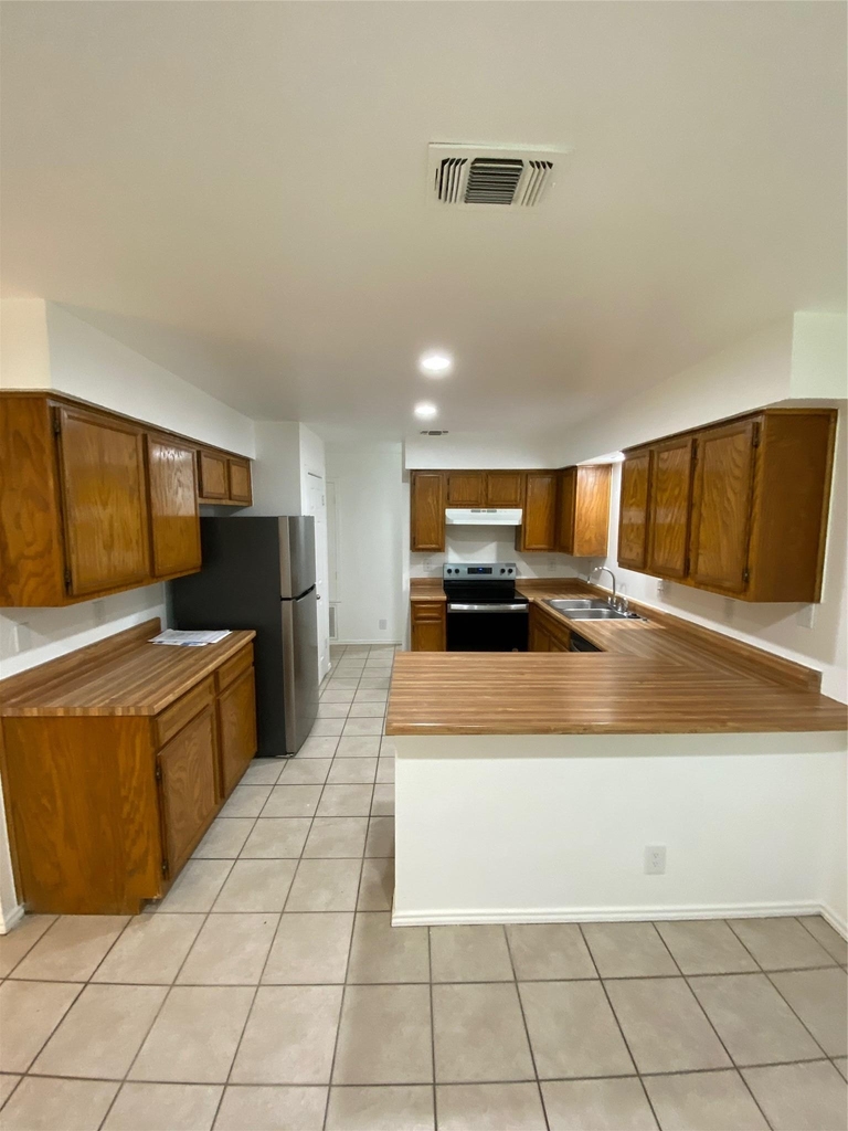 1304-b Conway Dr - Photo 2