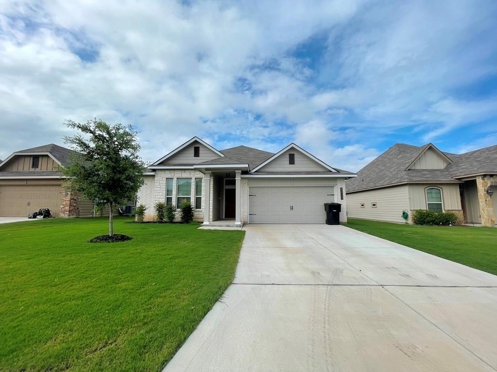 8113 Northgate Loop - Photo 0