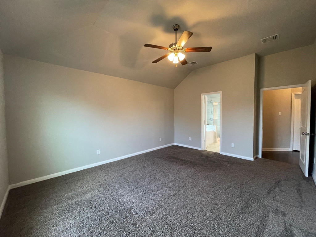8113 Northgate Loop - Photo 16