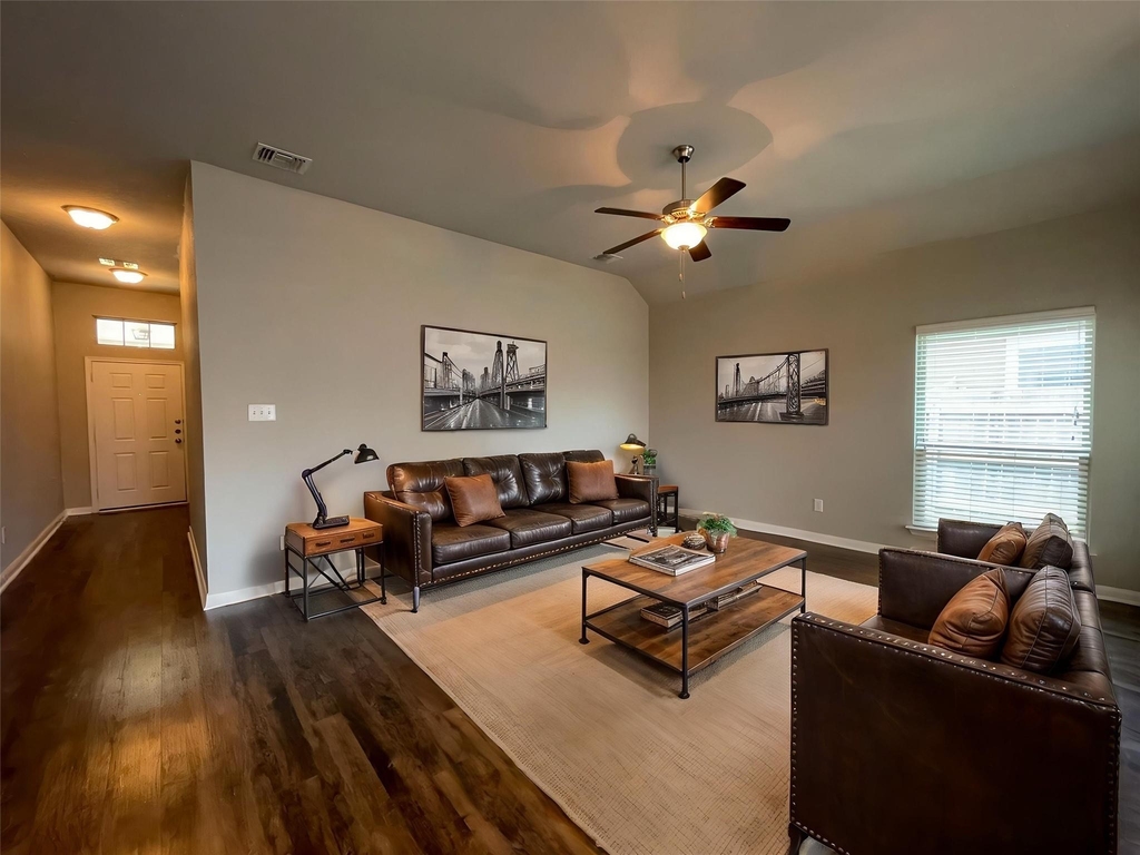 8113 Northgate Loop - Photo 4