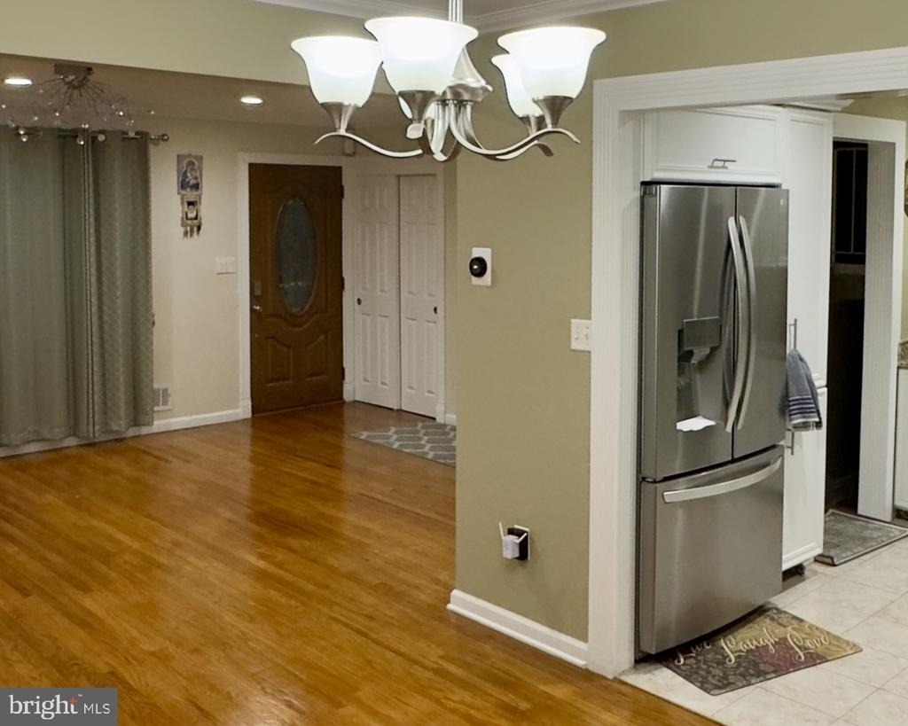 858 Estates Boulevard - Photo 3