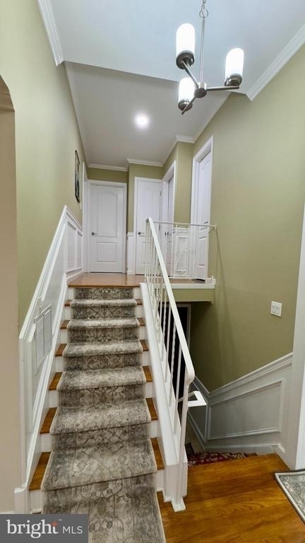 858 Estates Boulevard - Photo 7