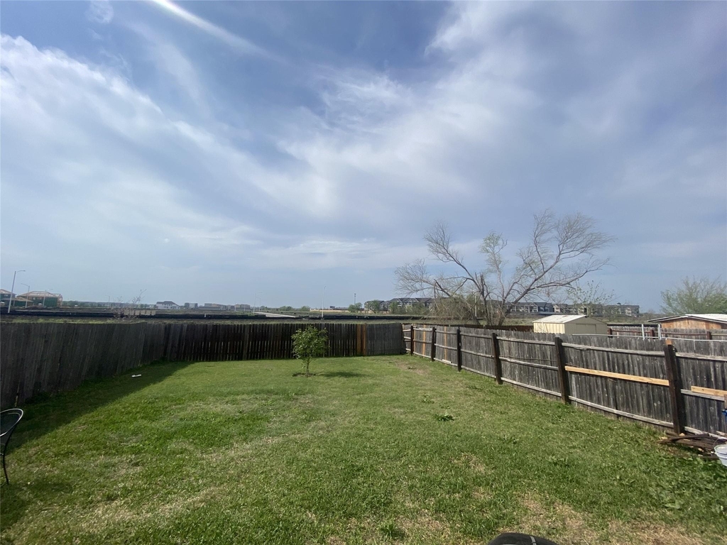 12840 Saint Mary Dr - Photo 9