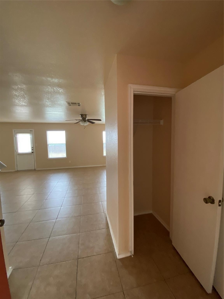 12840 Saint Mary Dr - Photo 5