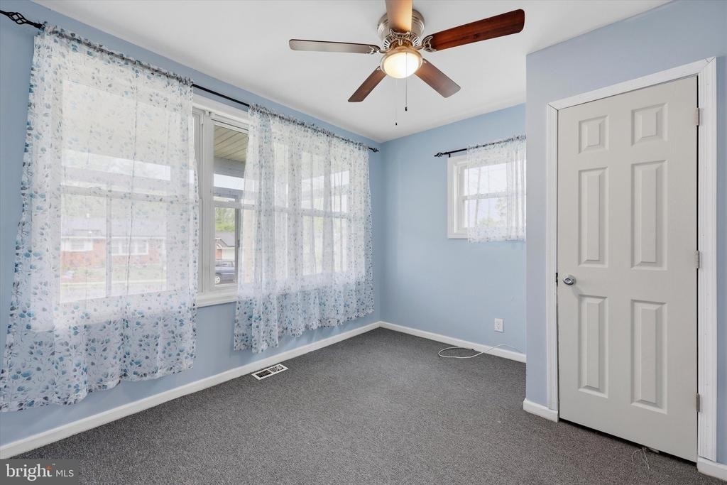 334 N Oakland Avenue - Photo 8
